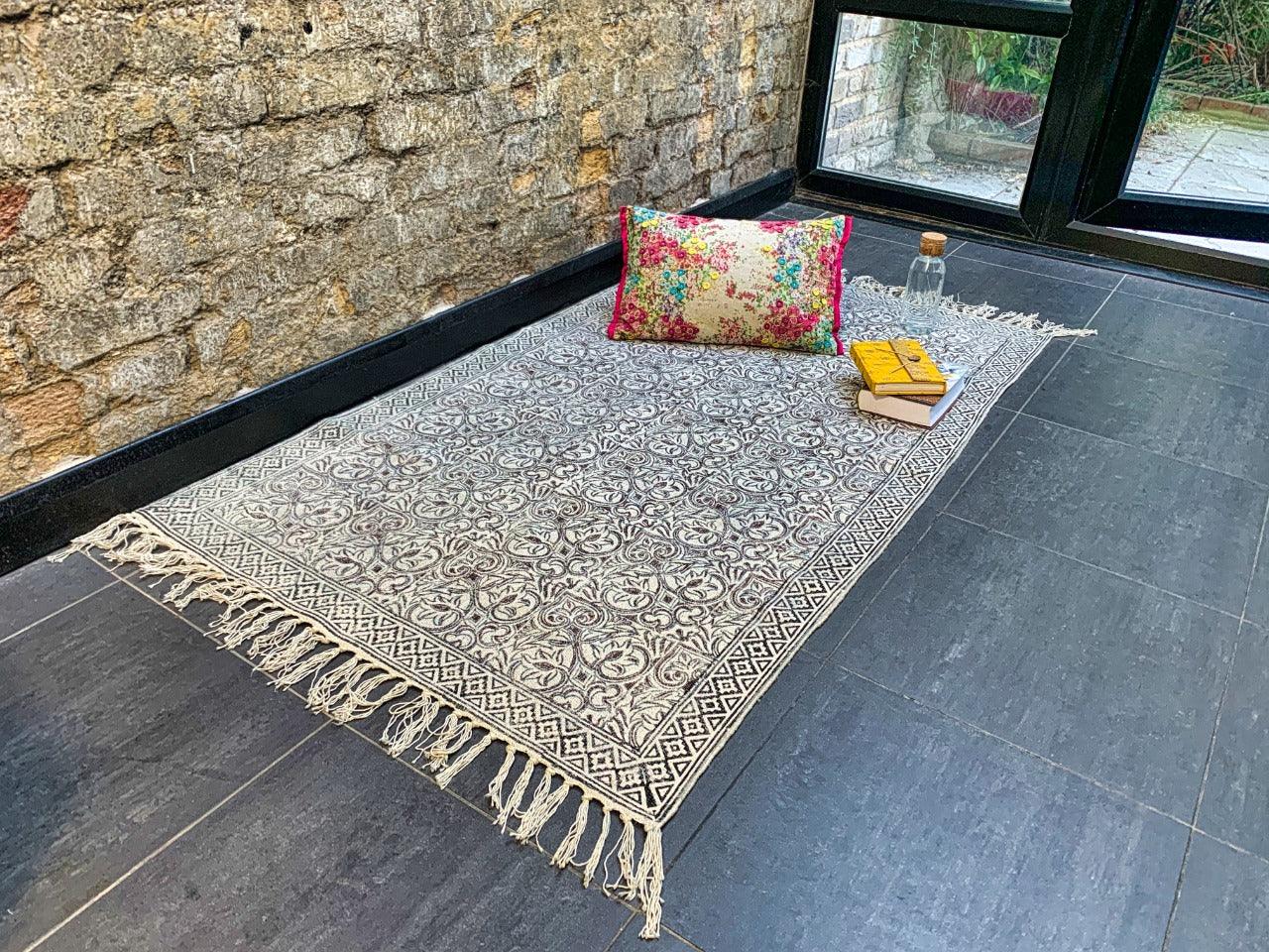Indian Handloom Cotton Rug - Mughal Design - Stylla London